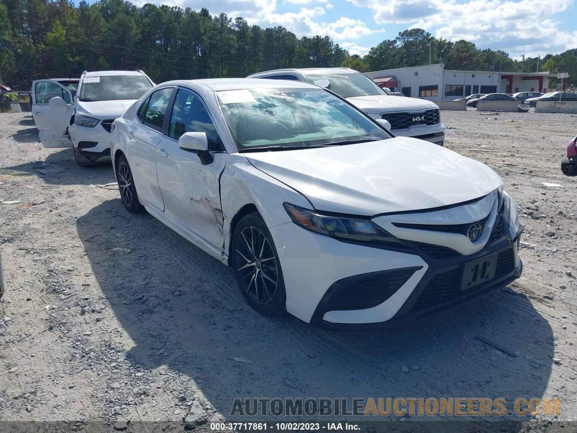 4T1G11AK7MU597322 TOYOTA CAMRY 2021