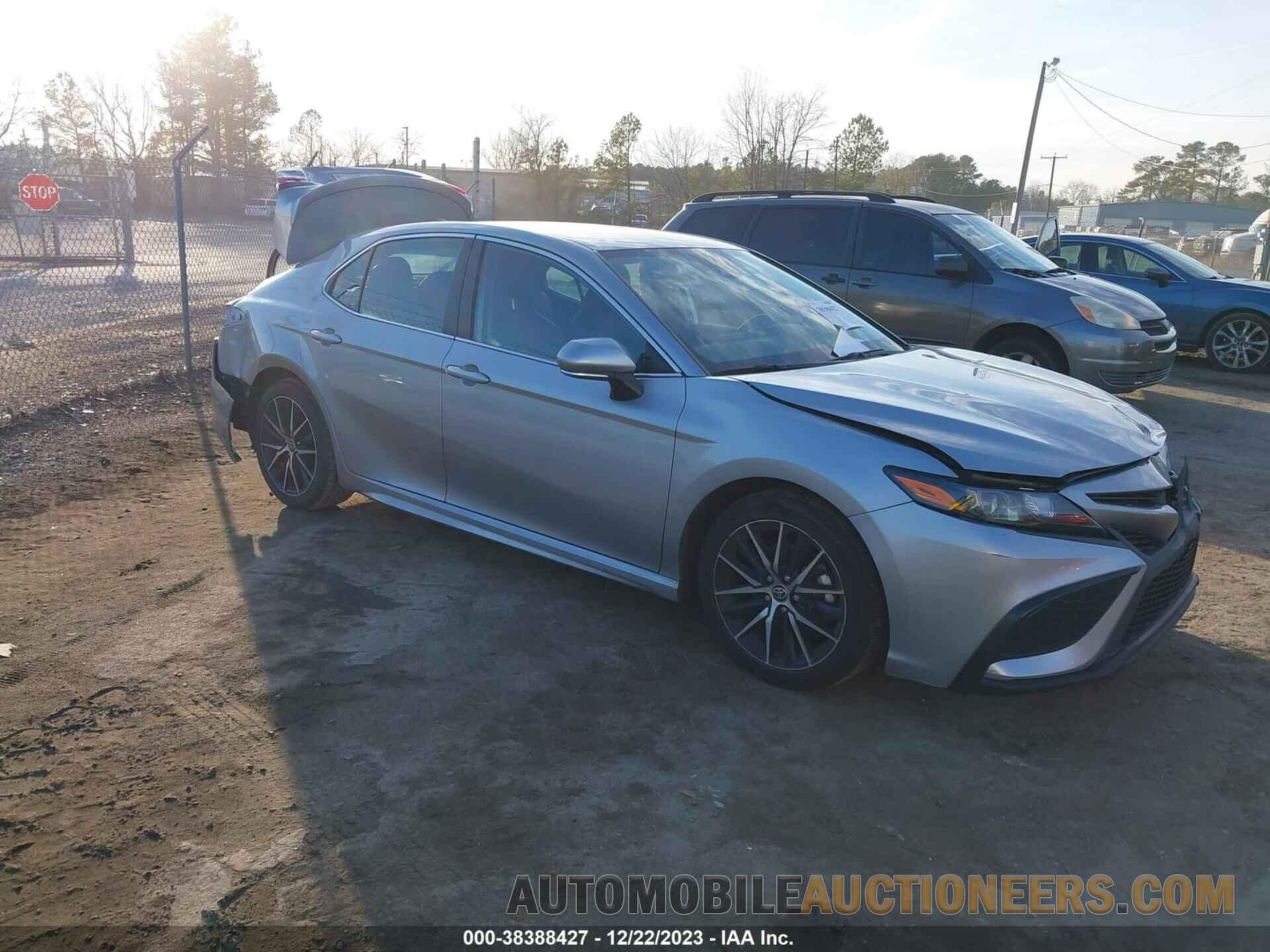 4T1G11AK7NU014362 TOYOTA CAMRY 2022