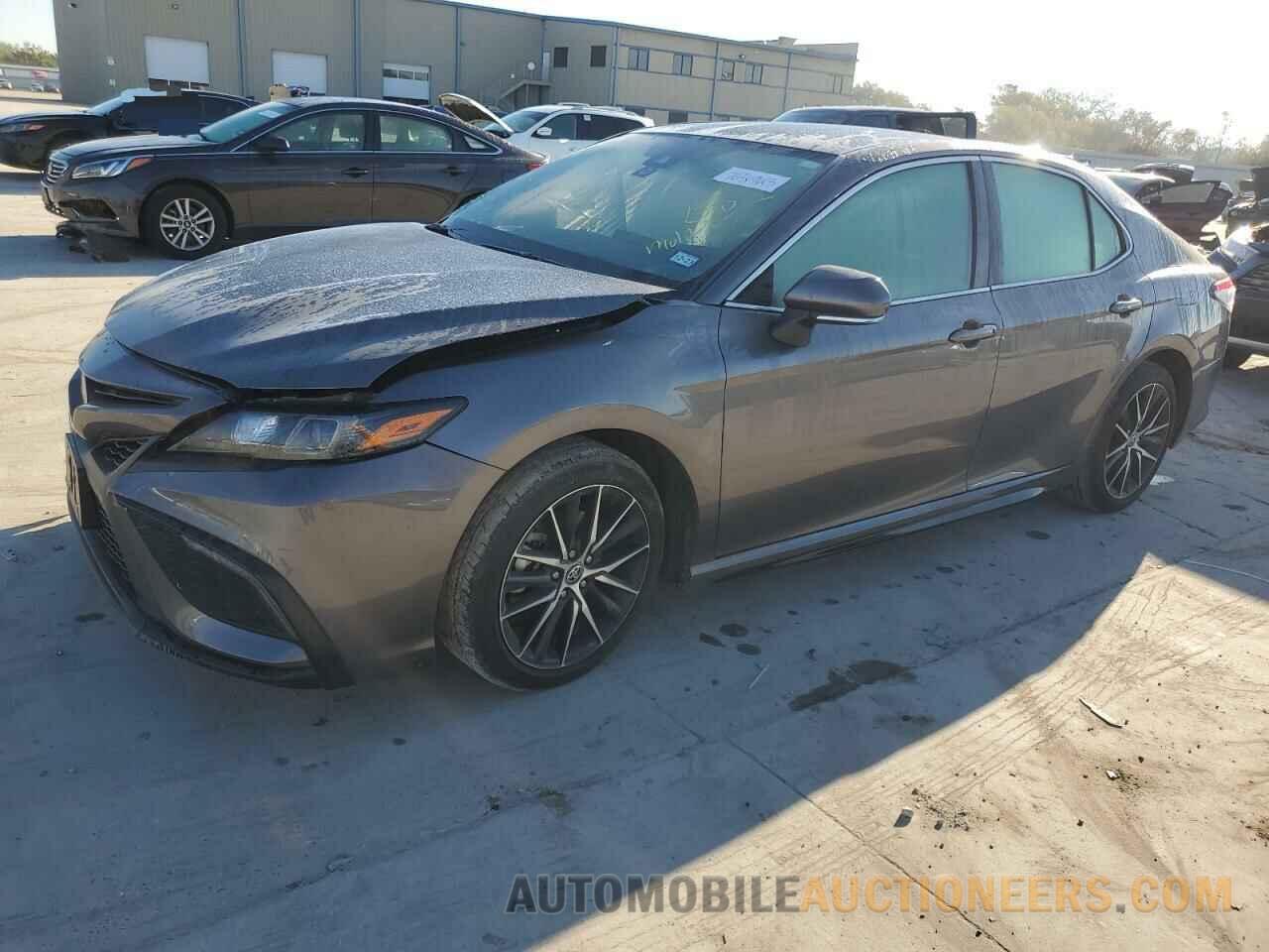 4T1G11AK7NU036524 TOYOTA CAMRY 2022