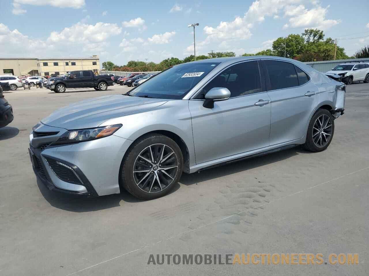 4T1G11AK7NU037883 TOYOTA CAMRY 2022