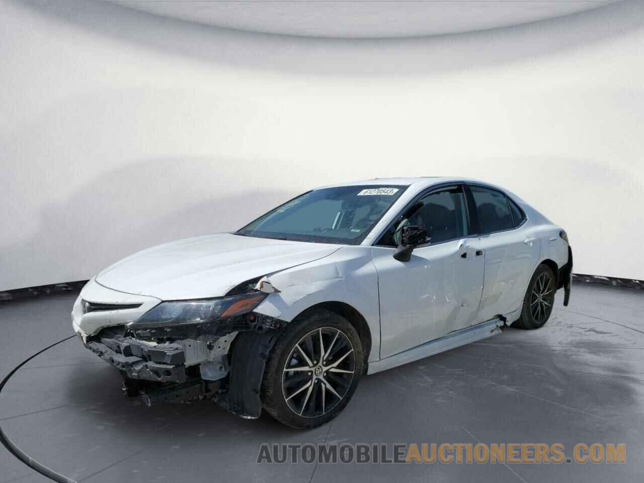 4T1G11AK7NU058653 TOYOTA CAMRY 2022