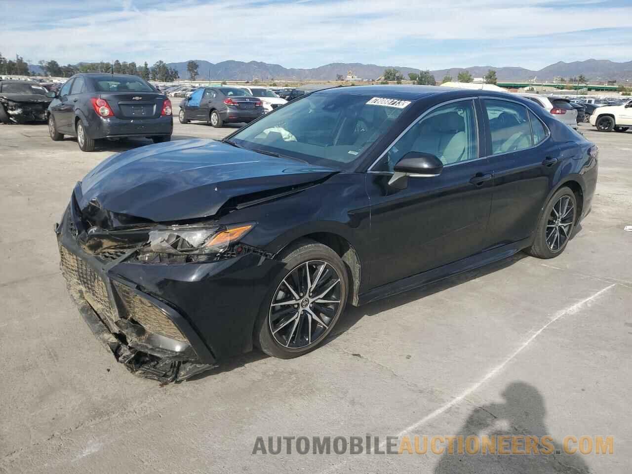 4T1G11AK7NU060189 TOYOTA CAMRY 2022