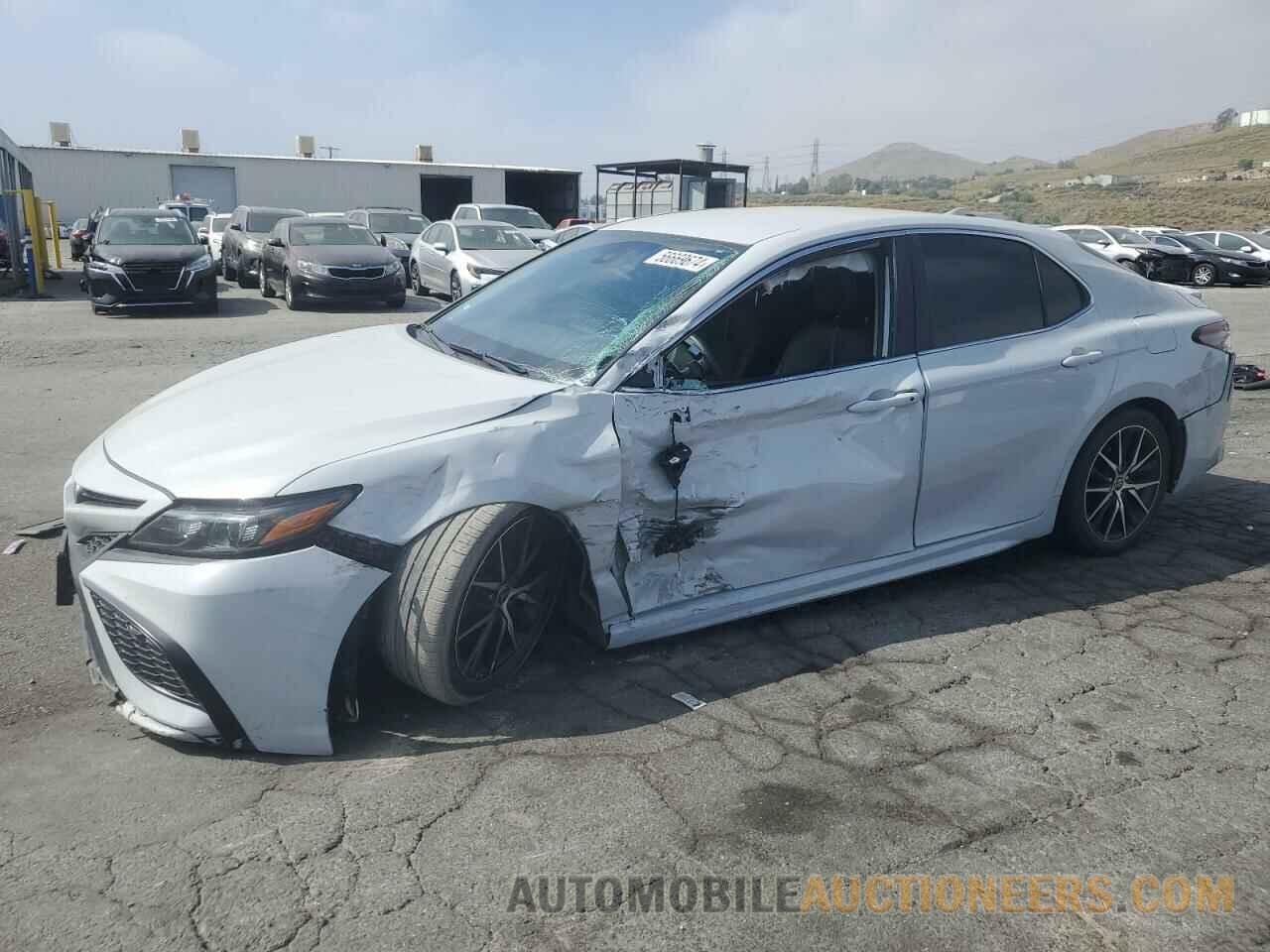 4T1G11AK7NU071340 TOYOTA CAMRY 2022