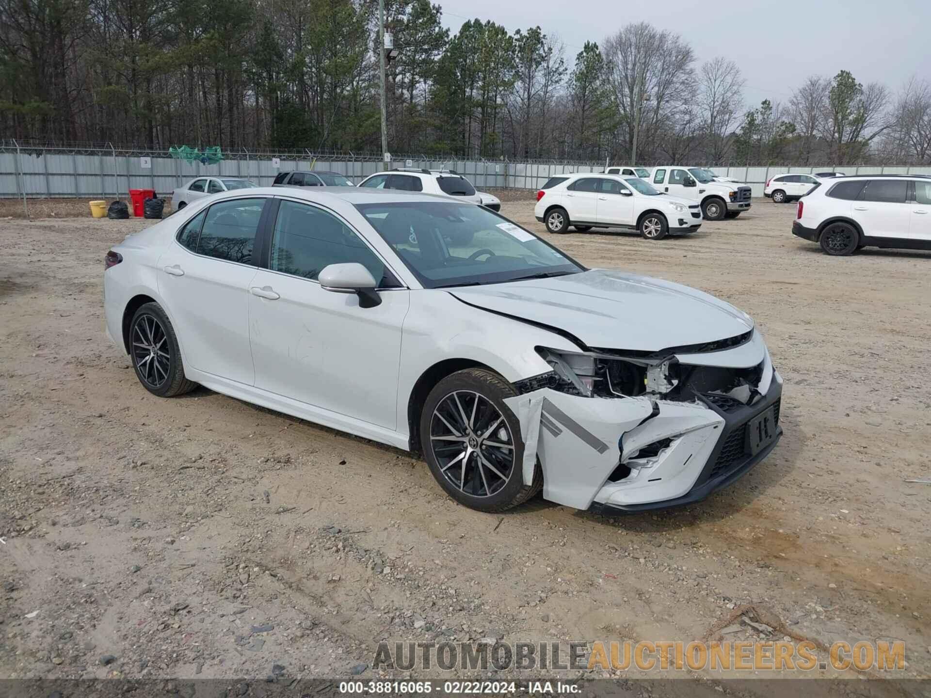 4T1G11AK7NU073055 TOYOTA CAMRY 2022