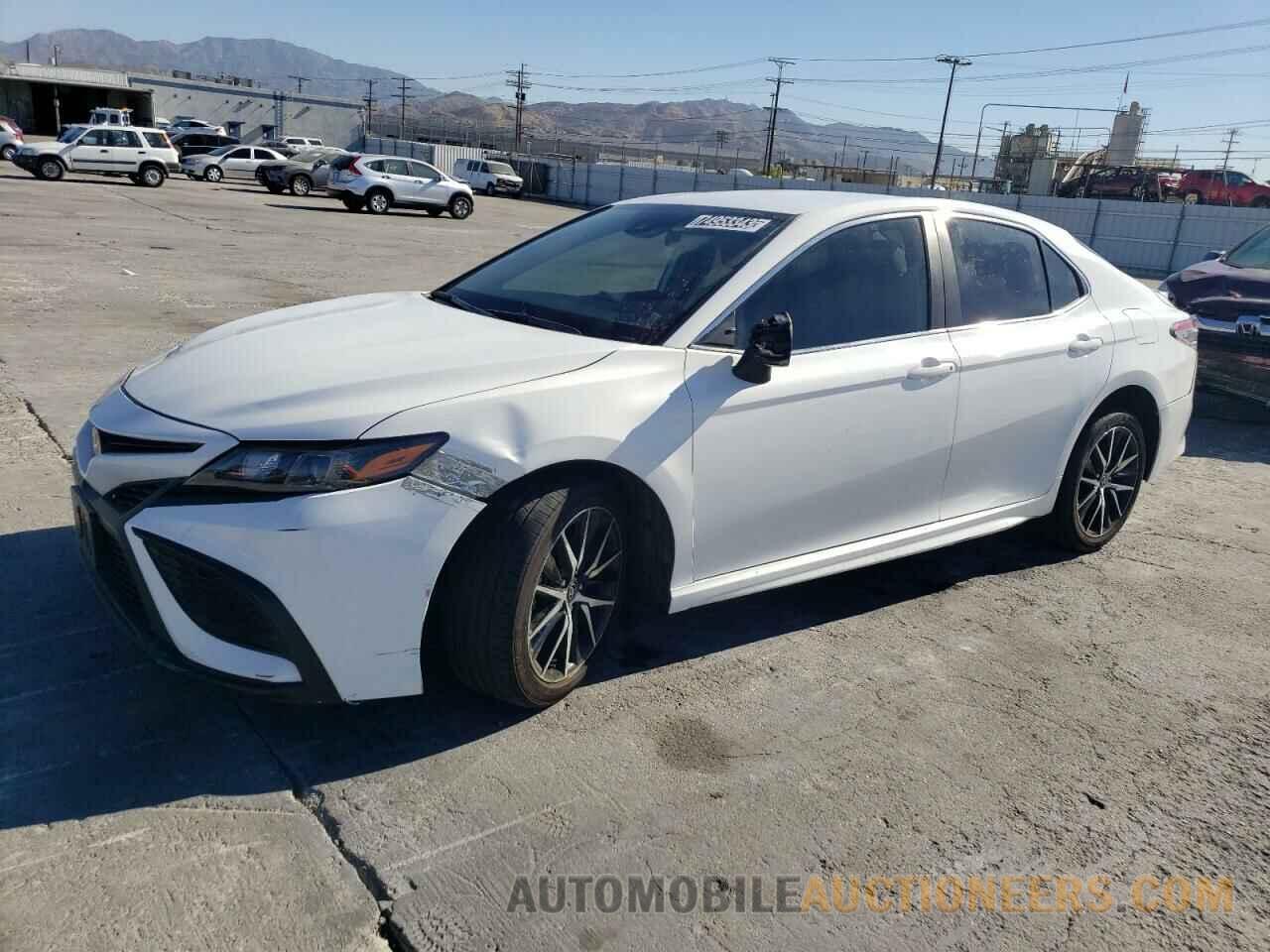 4T1G11AK7NU618588 TOYOTA CAMRY 2022