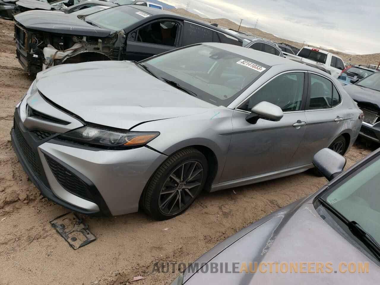 4T1G11AK7NU627064 TOYOTA CAMRY 2022