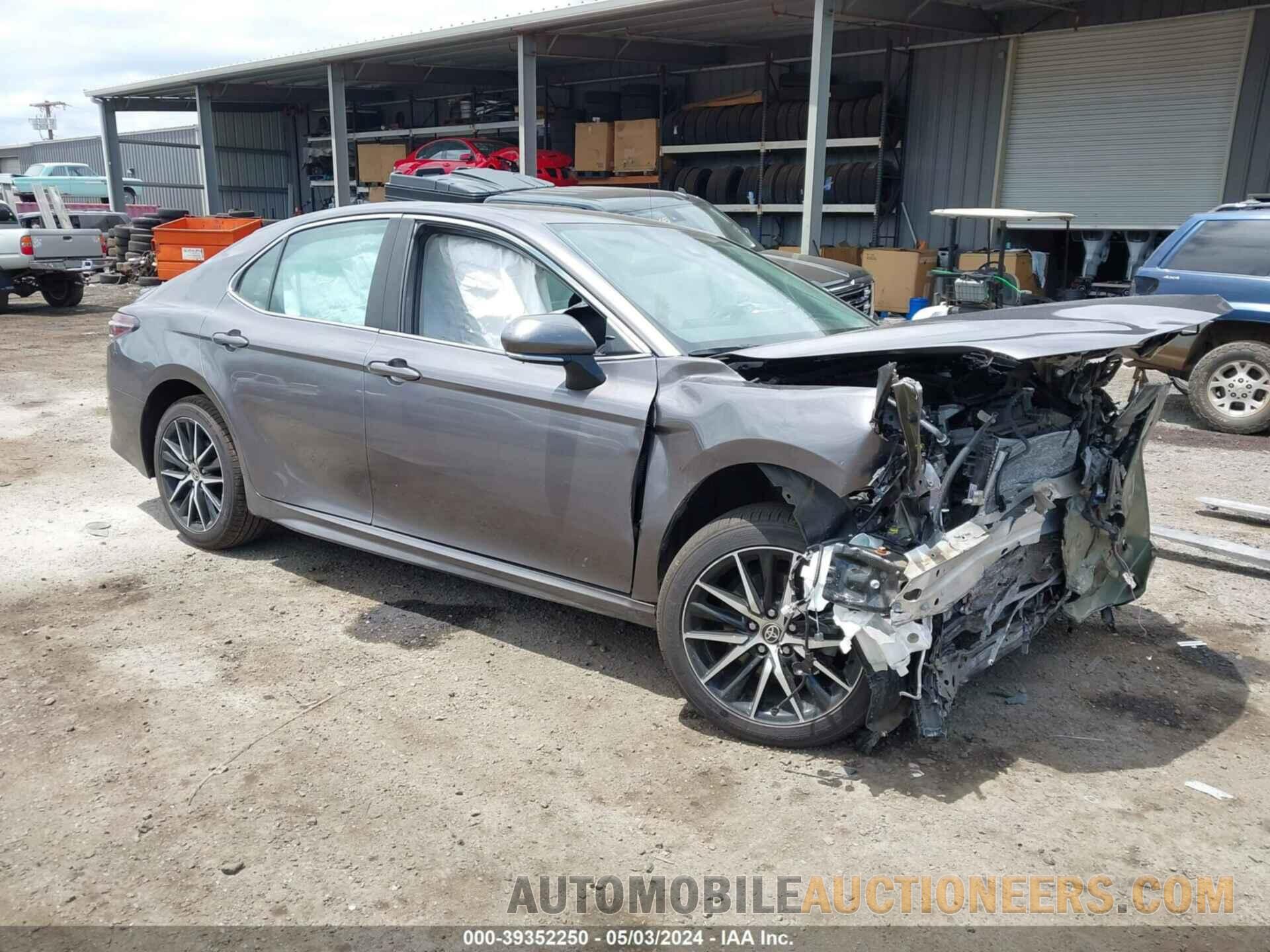 4T1G11AK7NU630451 TOYOTA CAMRY 2022