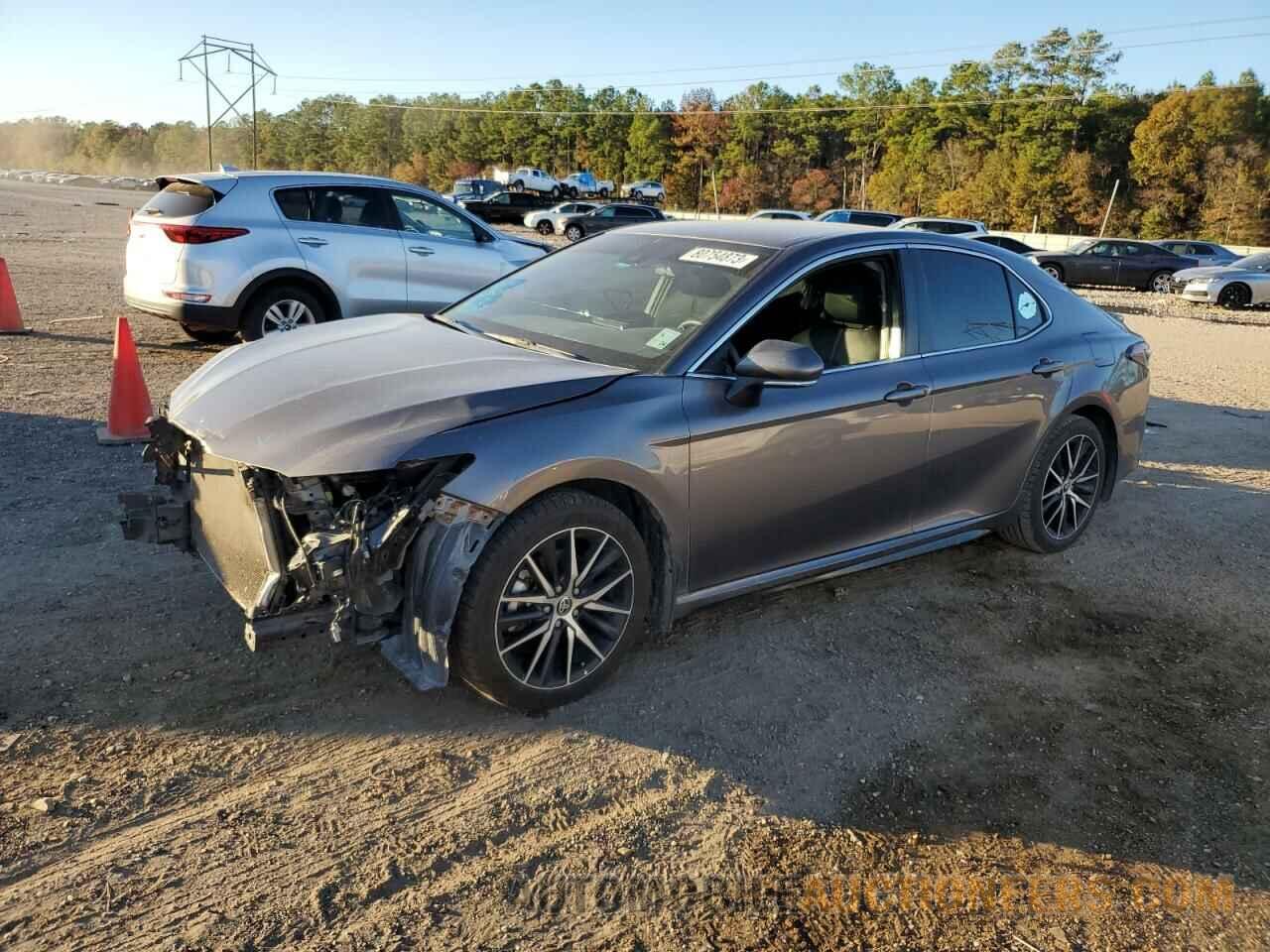 4T1G11AK7NU633561 TOYOTA CAMRY 2022