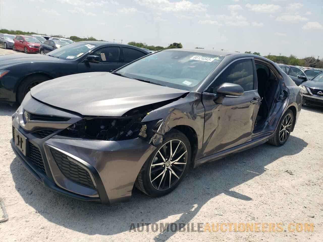 4T1G11AK7NU638663 TOYOTA CAMRY 2022