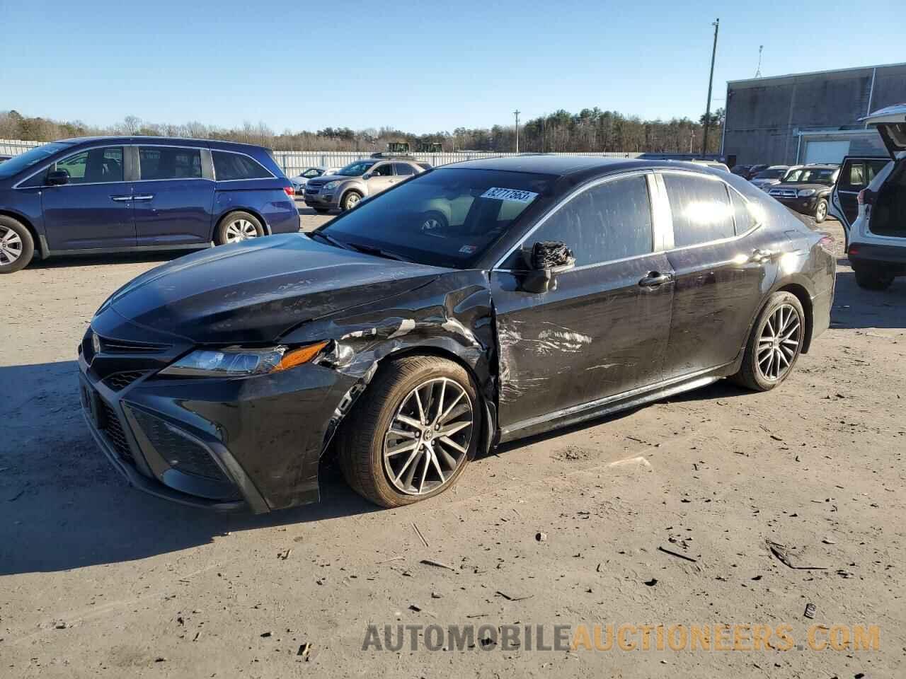 4T1G11AK7NU647914 TOYOTA CAMRY 2022