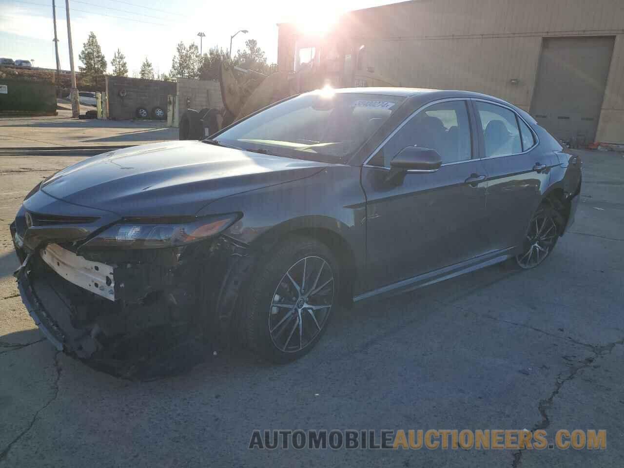 4T1G11AK7NU655673 TOYOTA CAMRY 2022