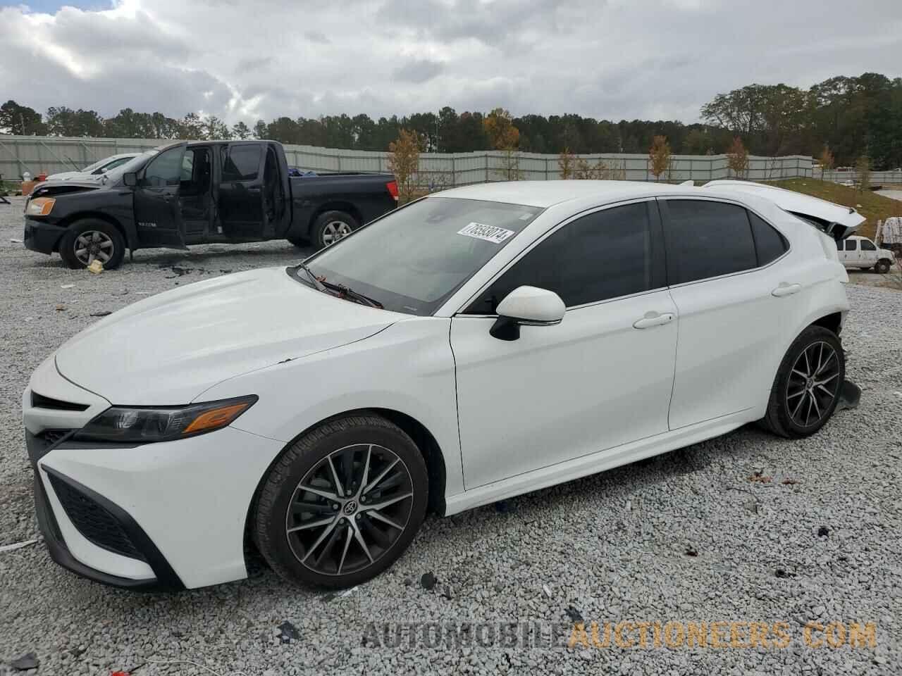 4T1G11AK7NU671808 TOYOTA CAMRY 2022