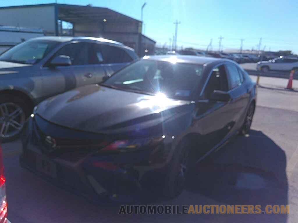 4T1G11AK7NU672957 Toyota Camry 2022