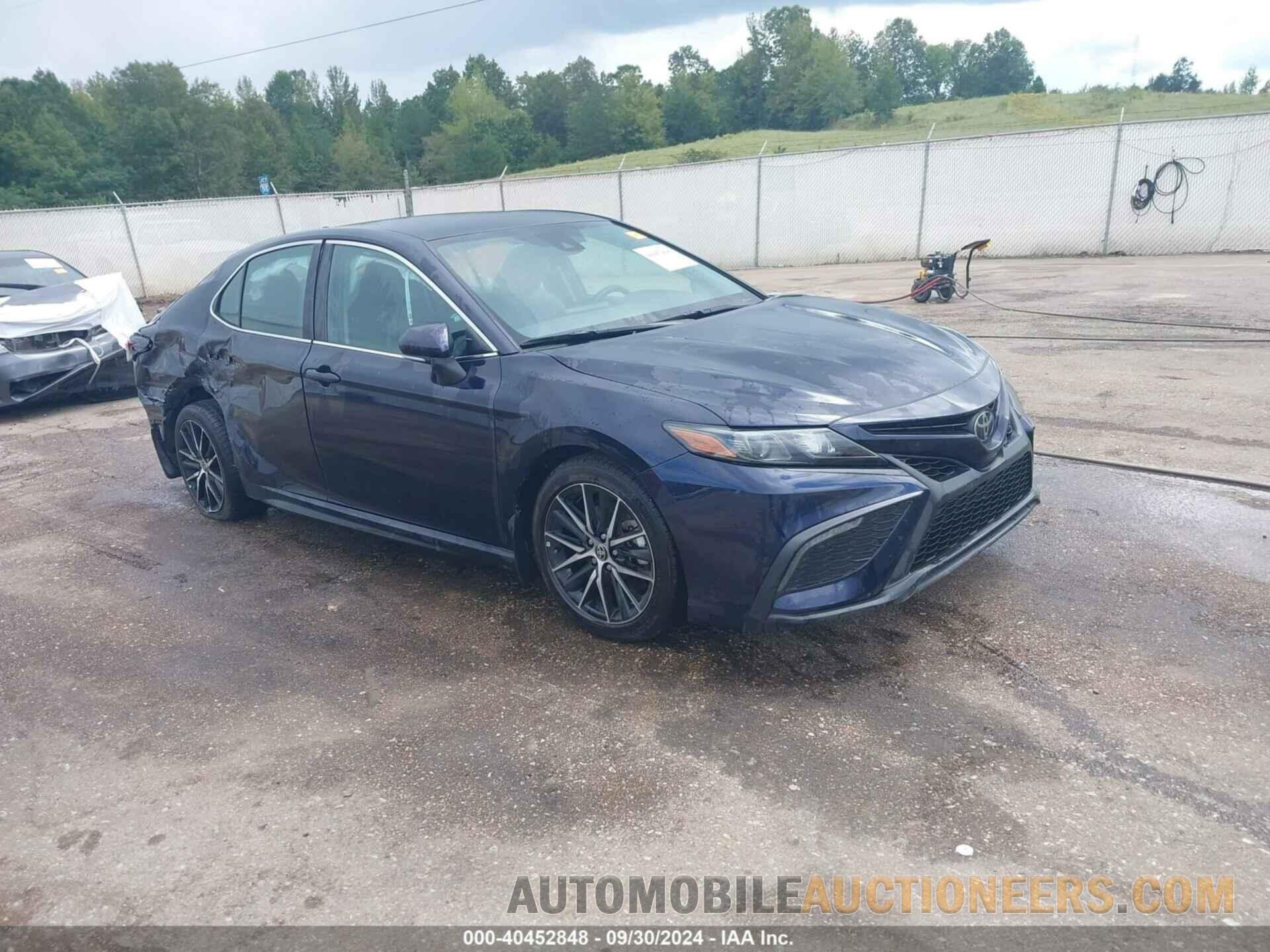 4T1G11AK7NU690164 TOYOTA CAMRY 2022