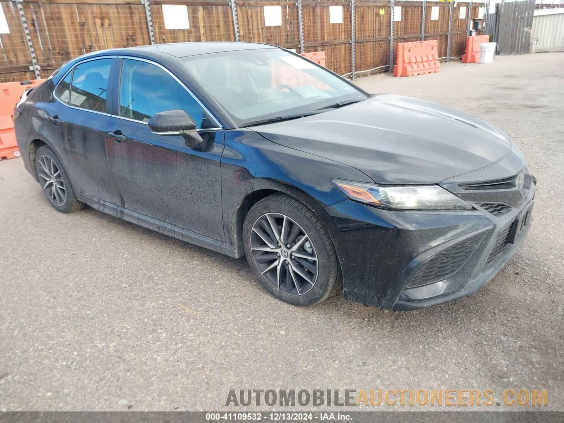 4T1G11AK7NU694439 TOYOTA CAMRY 2022