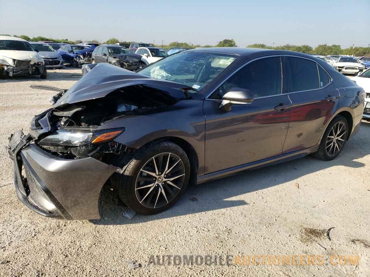 4T1G11AK7NU702264 TOYOTA CAMRY 2022