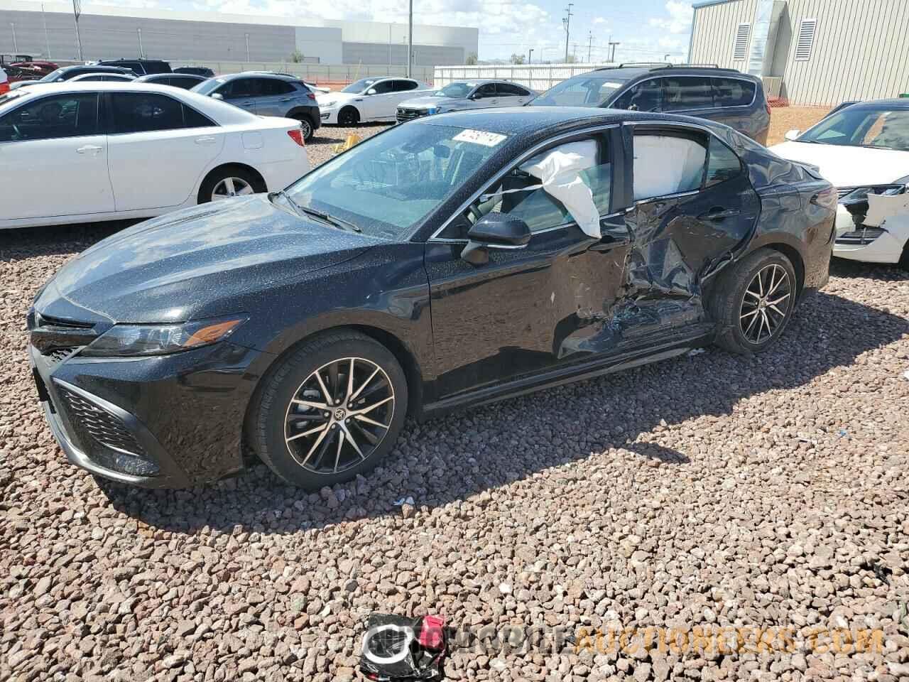 4T1G11AK7NU705455 TOYOTA CAMRY 2022