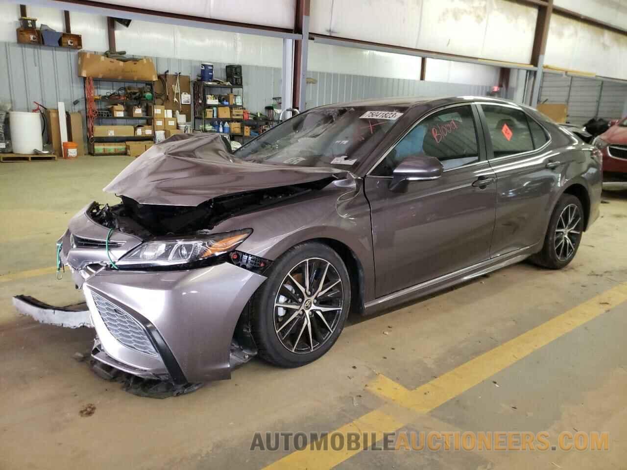 4T1G11AK7NU711000 TOYOTA CAMRY 2022