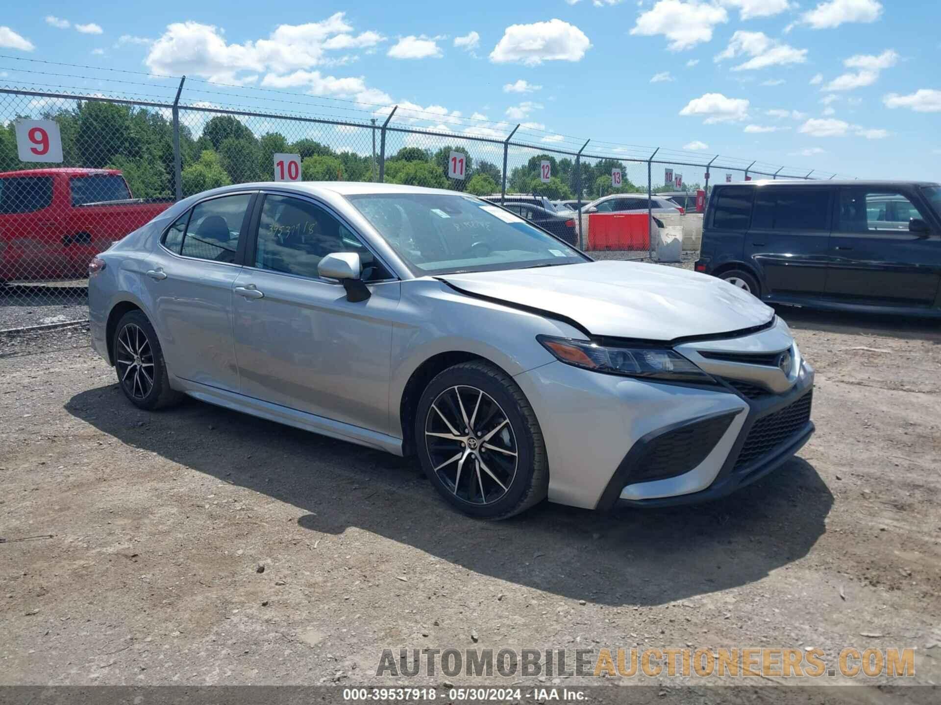 4T1G11AK7NU714639 TOYOTA CAMRY 2022