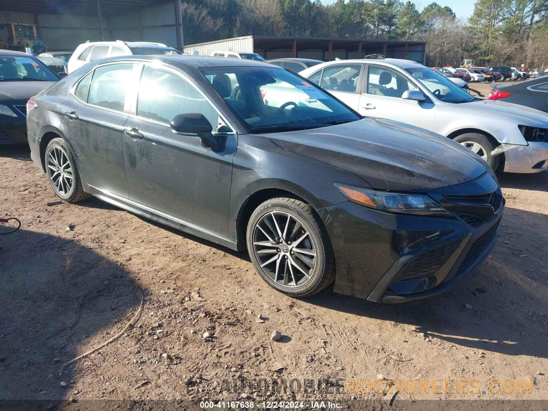 4T1G11AK7NU715094 TOYOTA CAMRY 2022