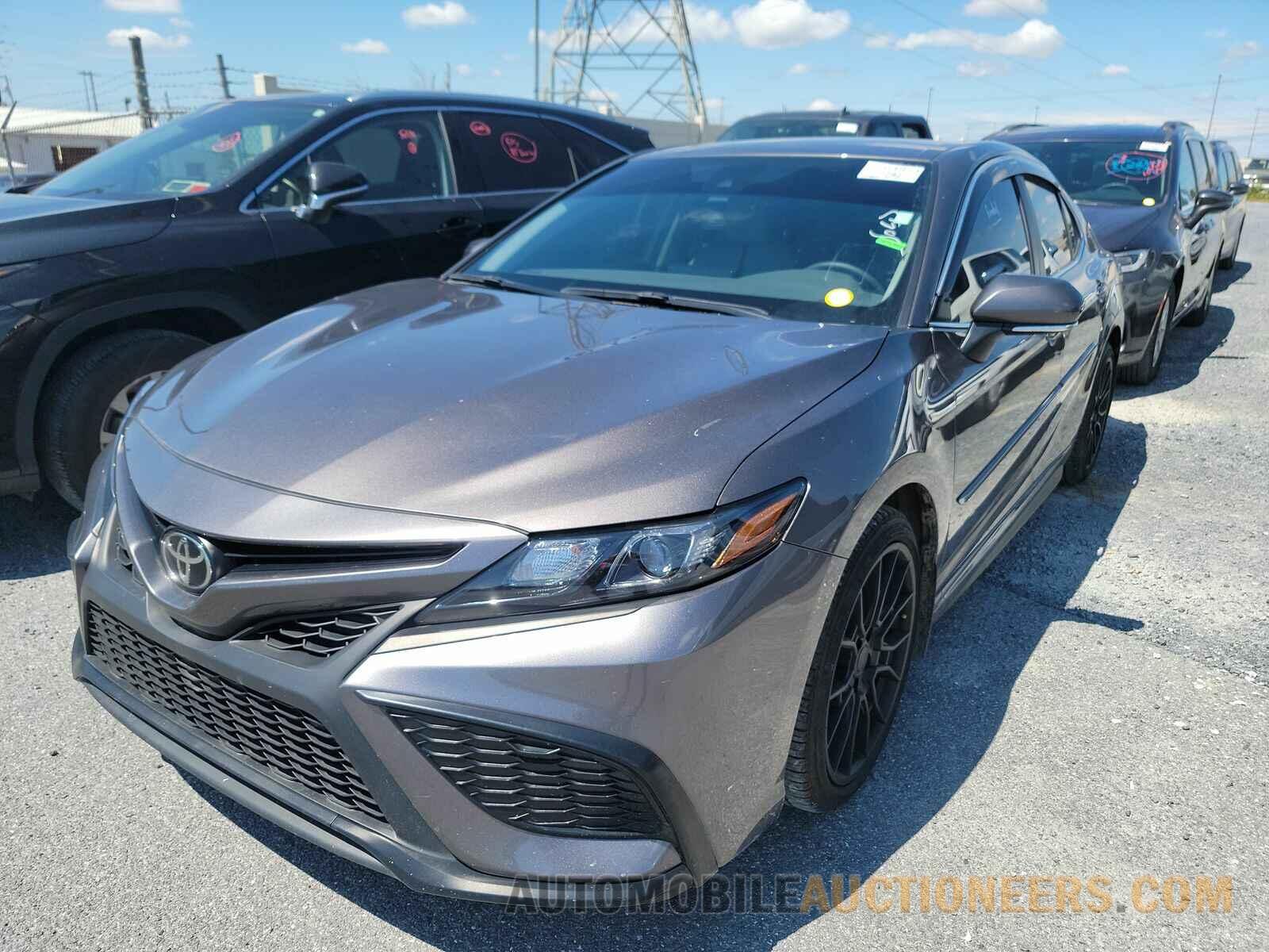 4T1G11AK7NU716309 Toyota Camry 2022