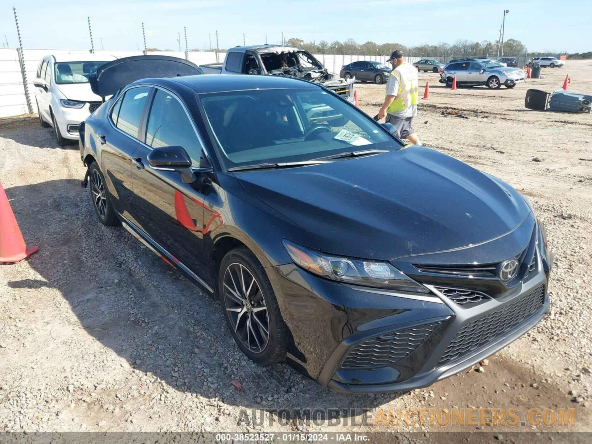 4T1G11AK7PU749782 TOYOTA CAMRY 2023