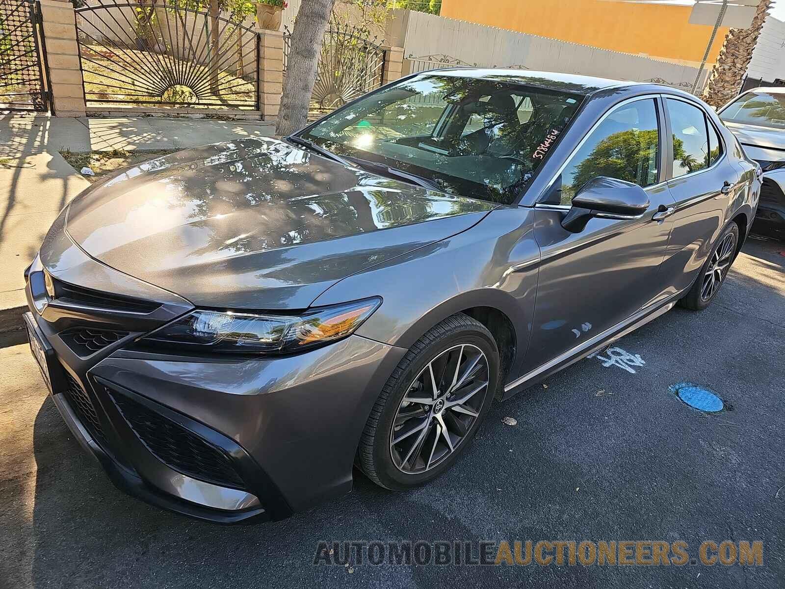 4T1G11AK7PU821449 Toyota Camry 2023