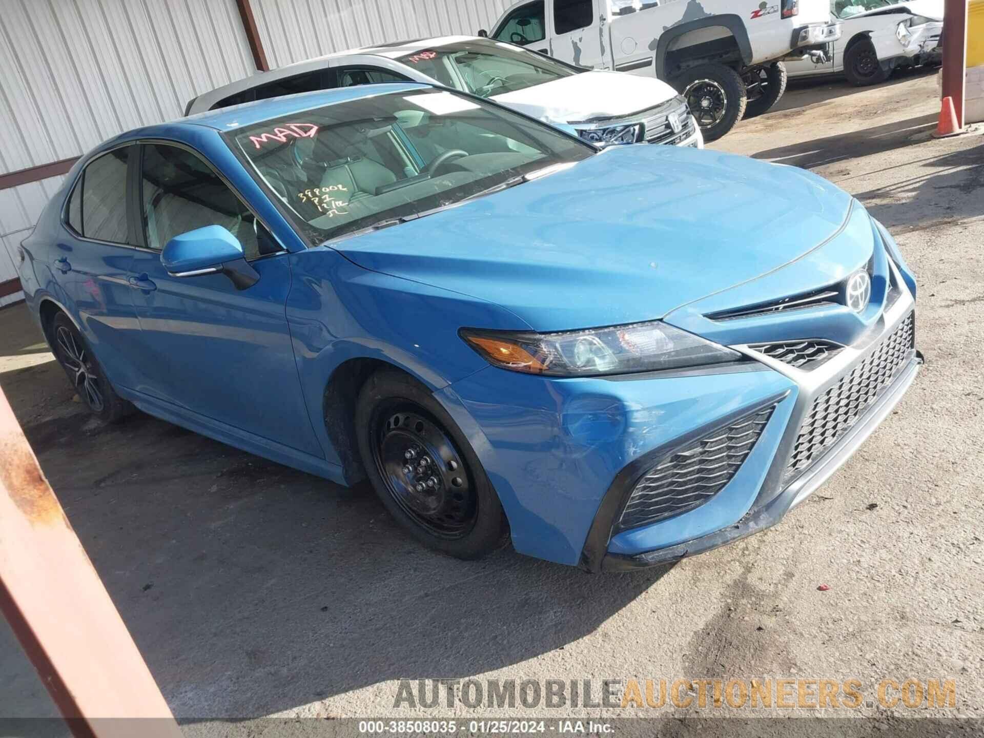 4T1G11AK7RU207410 TOYOTA CAMRY 2024