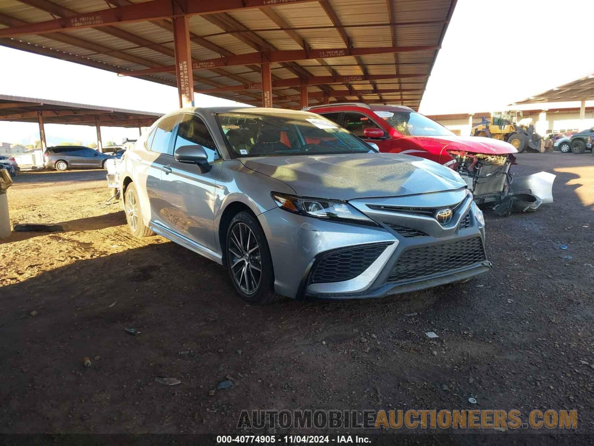 4T1G11AK7RU207617 TOYOTA CAMRY 2024