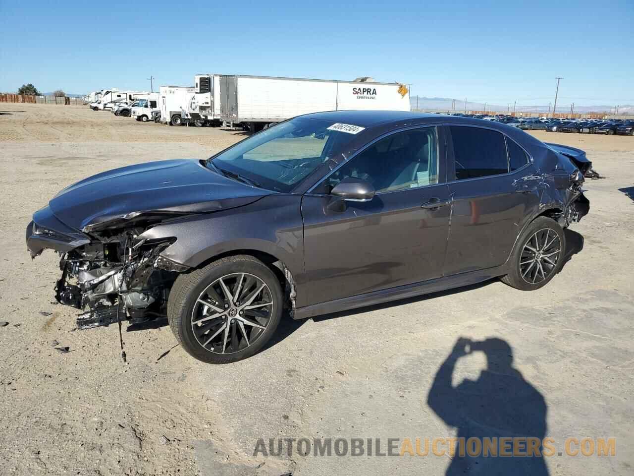 4T1G11AK7RU871139 TOYOTA CAMRY 2024