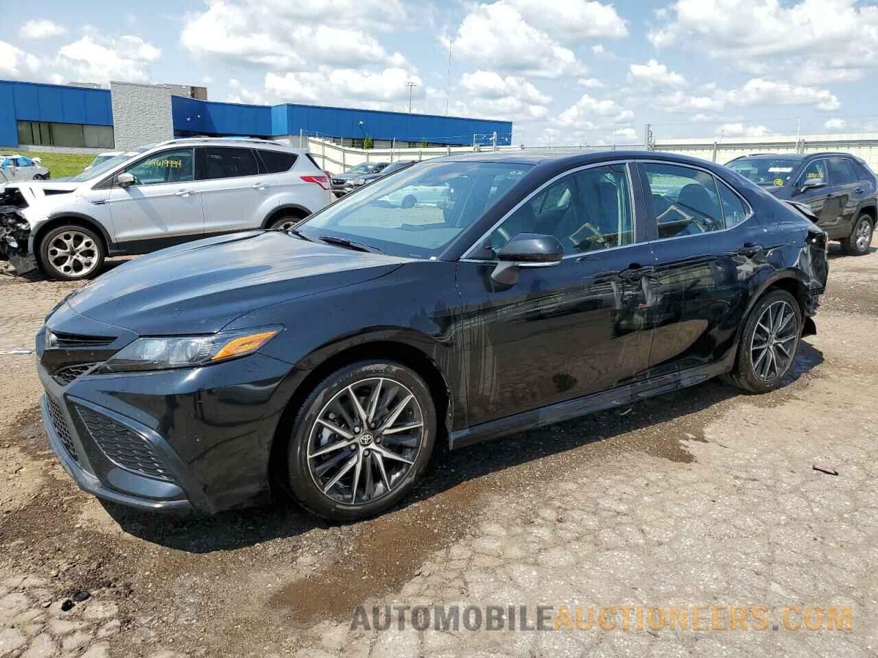 4T1G11AK7RU908836 TOYOTA CAMRY 2024