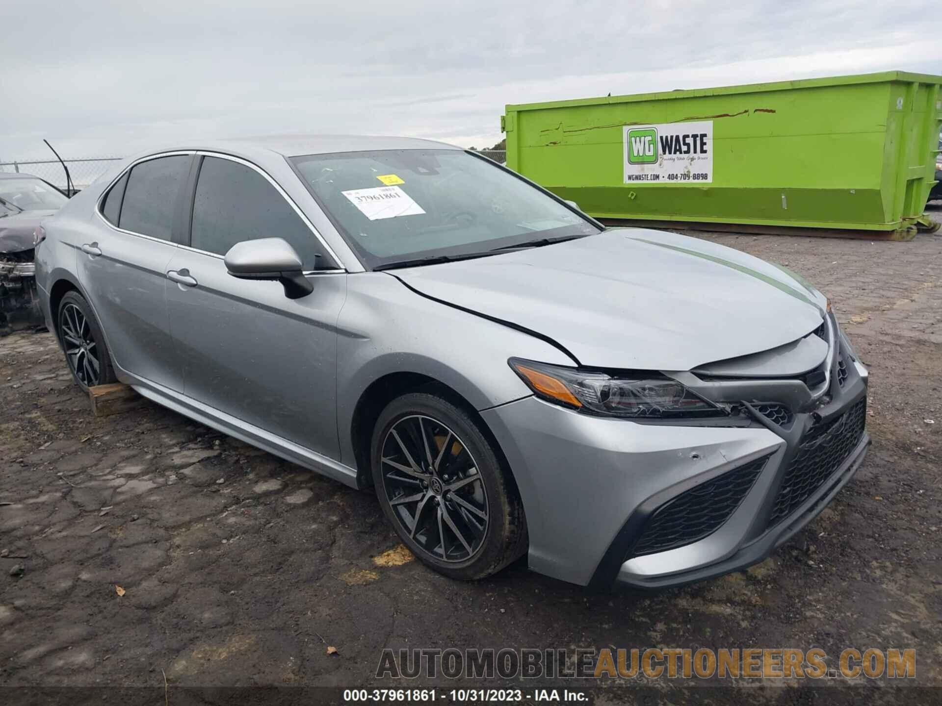 4T1G11AK8MU404112 TOYOTA CAMRY 2021