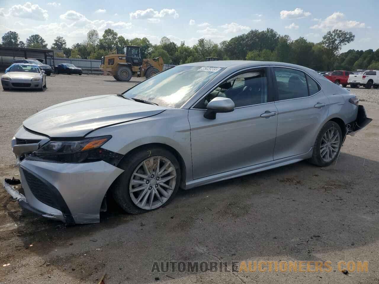 4T1G11AK8MU407740 TOYOTA CAMRY 2021