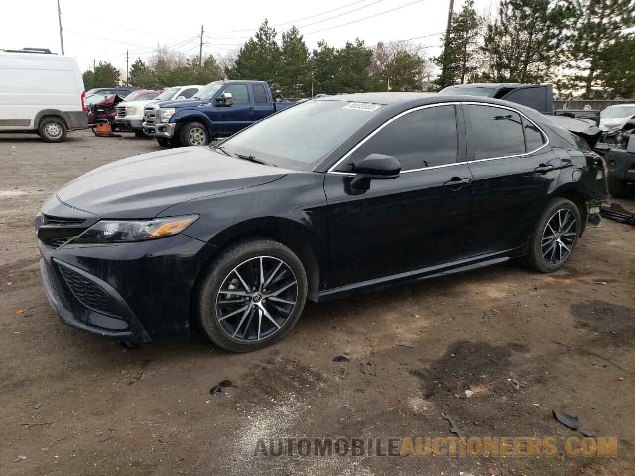 4T1G11AK8MU411075 TOYOTA CAMRY 2021