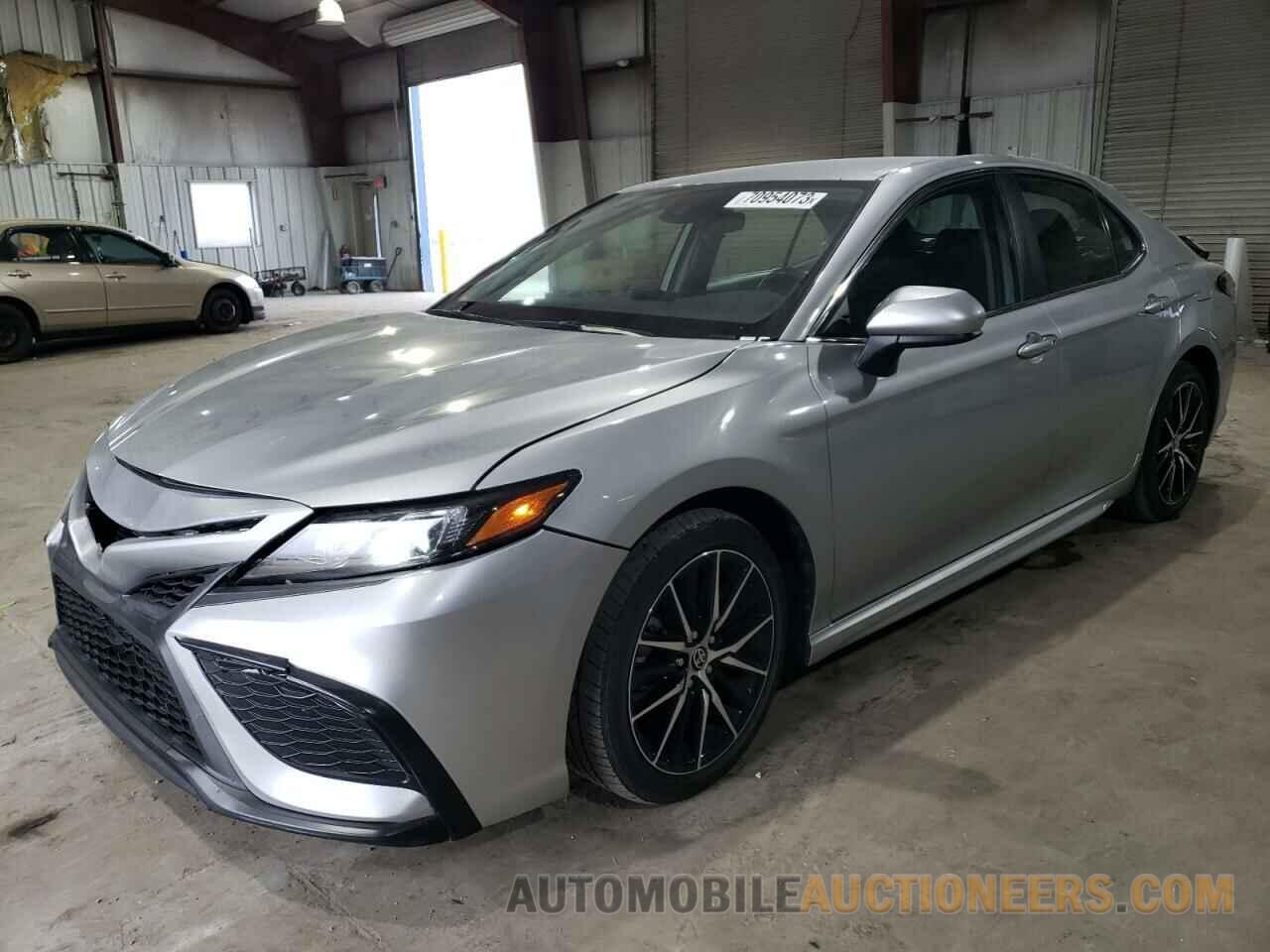 4T1G11AK8MU413277 TOYOTA CAMRY 2021