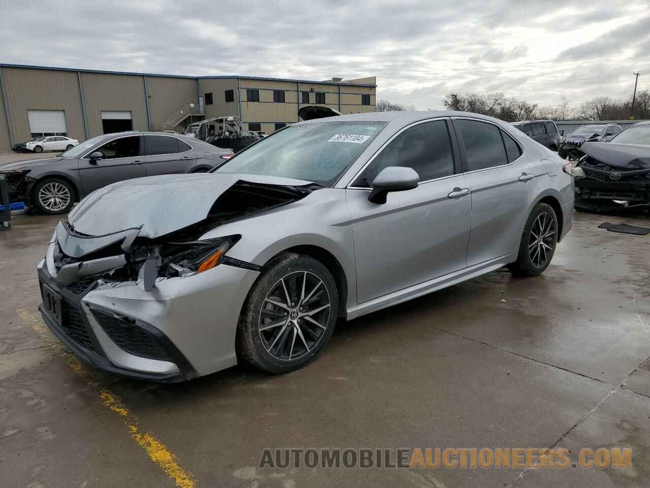 4T1G11AK8MU416437 TOYOTA CAMRY 2021