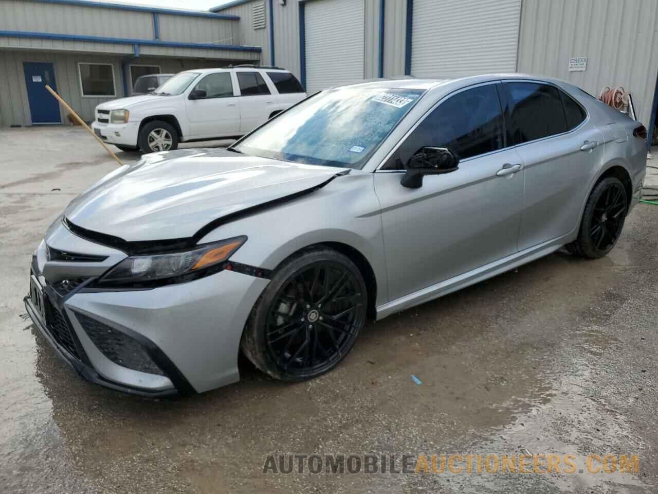 4T1G11AK8MU416521 TOYOTA CAMRY 2021