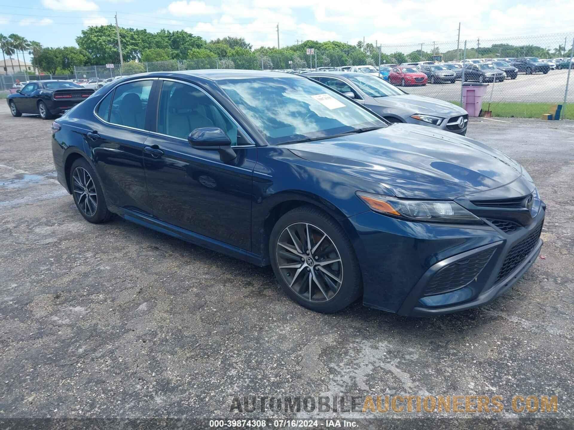 4T1G11AK8MU416650 TOYOTA CAMRY 2021