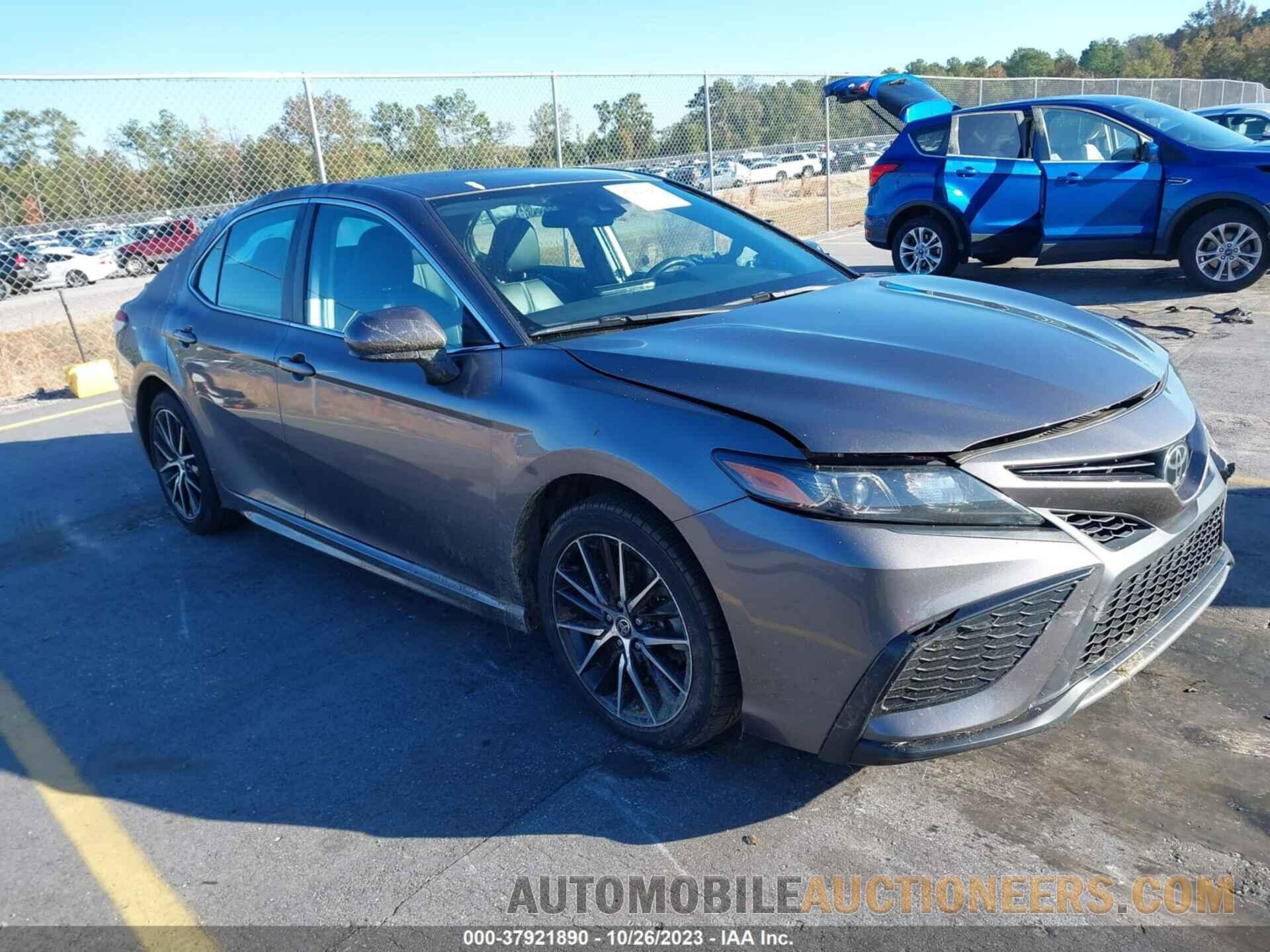 4T1G11AK8MU437580 TOYOTA CAMRY 2021