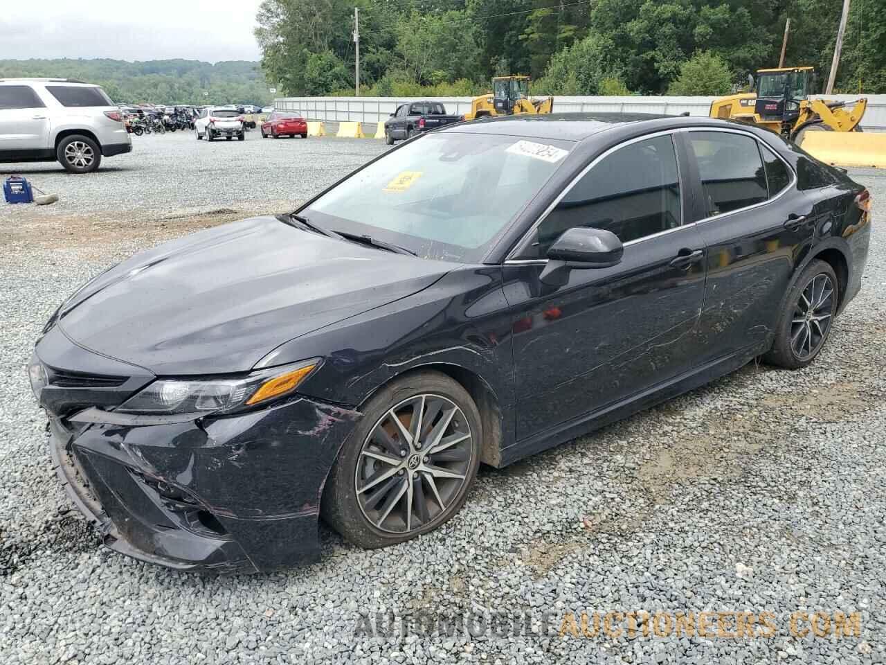 4T1G11AK8MU447297 TOYOTA CAMRY 2021