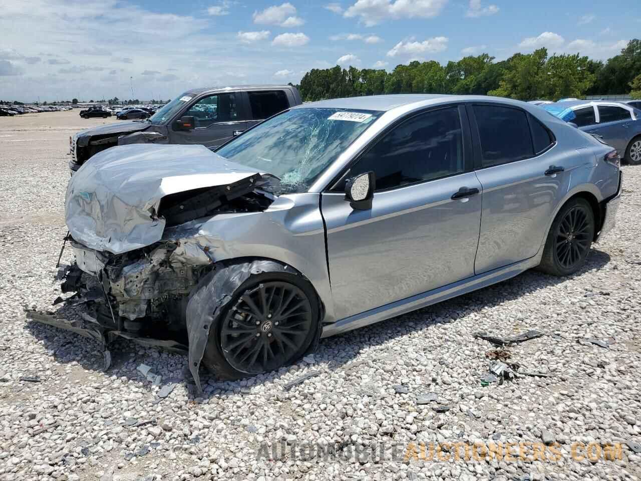 4T1G11AK8MU448384 TOYOTA CAMRY 2021