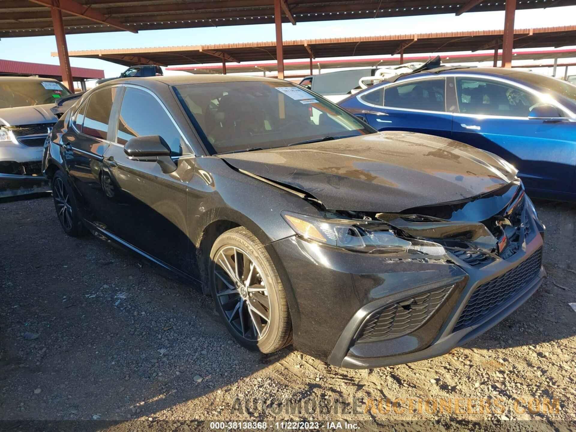 4T1G11AK8MU449504 TOYOTA CAMRY 2021