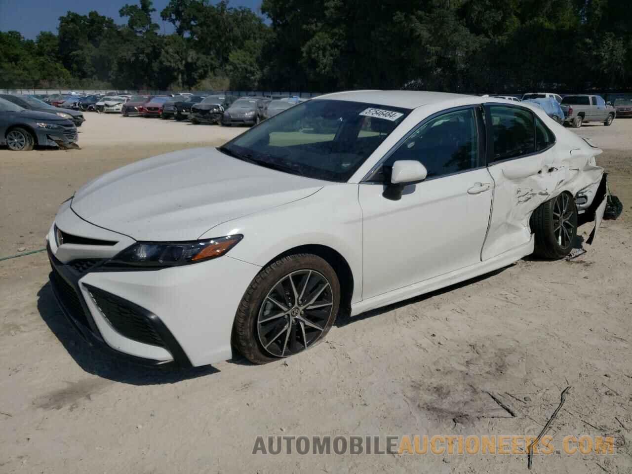 4T1G11AK8MU454959 TOYOTA CAMRY 2021