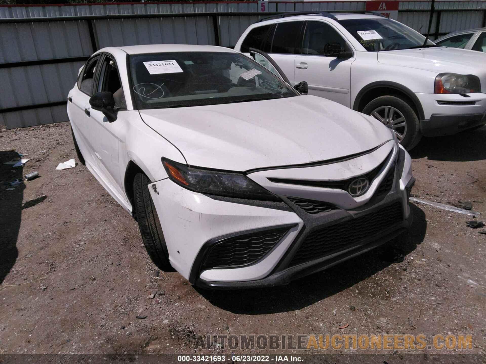 4T1G11AK8MU461281 TOYOTA CAMRY 2021