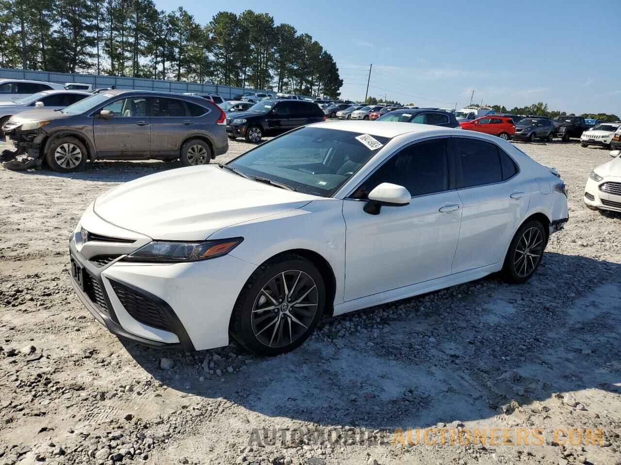 4T1G11AK8MU467131 TOYOTA CAMRY 2021