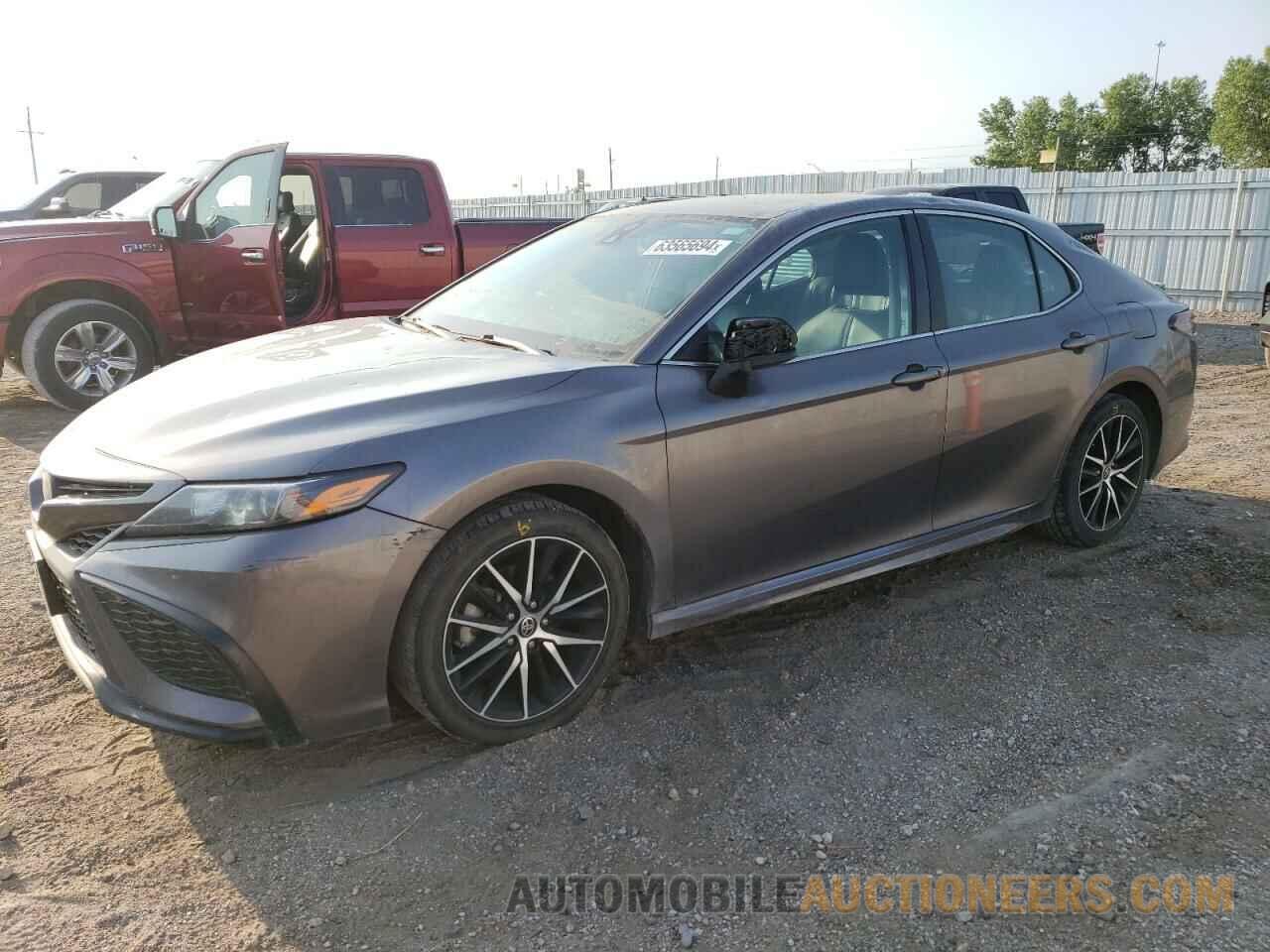 4T1G11AK8MU467887 TOYOTA CAMRY 2021