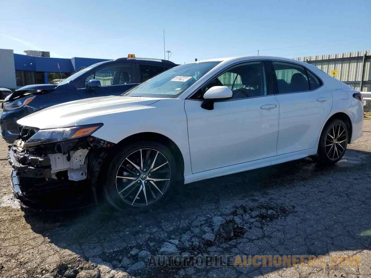 4T1G11AK8MU469834 TOYOTA CAMRY 2021