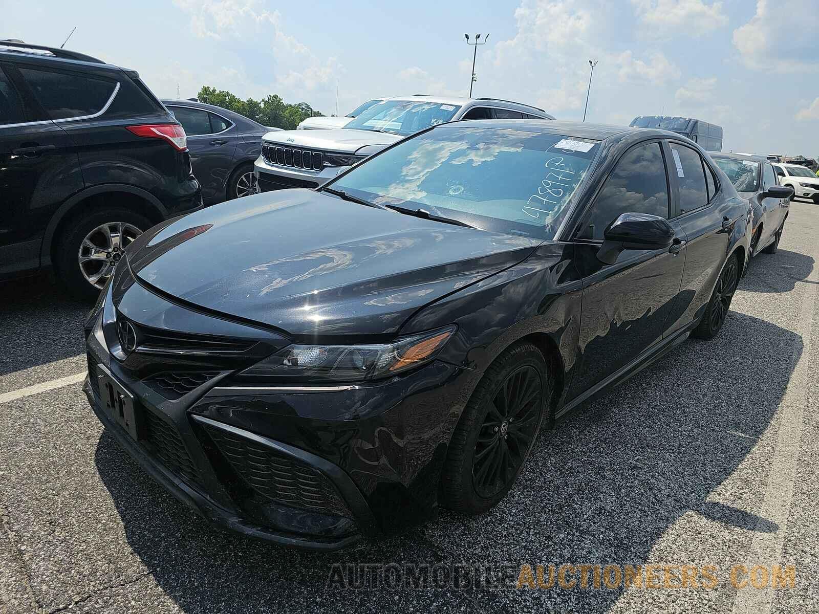 4T1G11AK8MU478971 Toyota Camry 2021