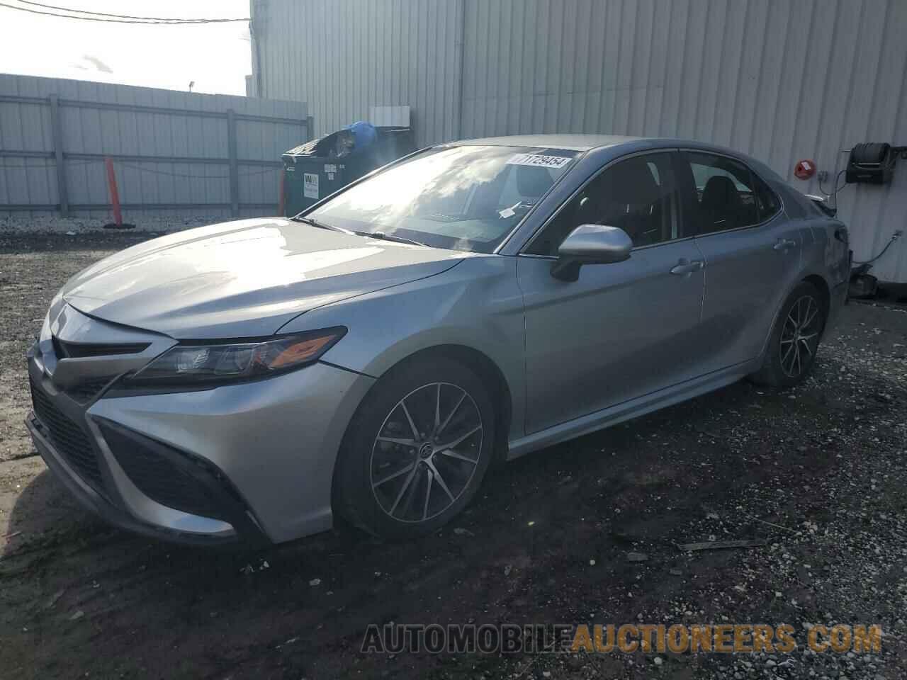 4T1G11AK8MU489775 TOYOTA CAMRY 2021