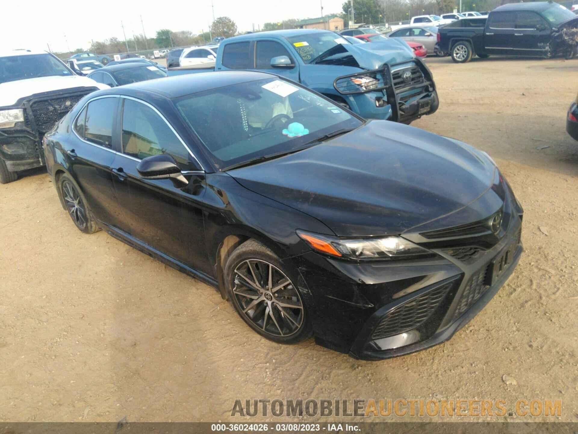 4T1G11AK8MU489890 TOYOTA CAMRY 2021